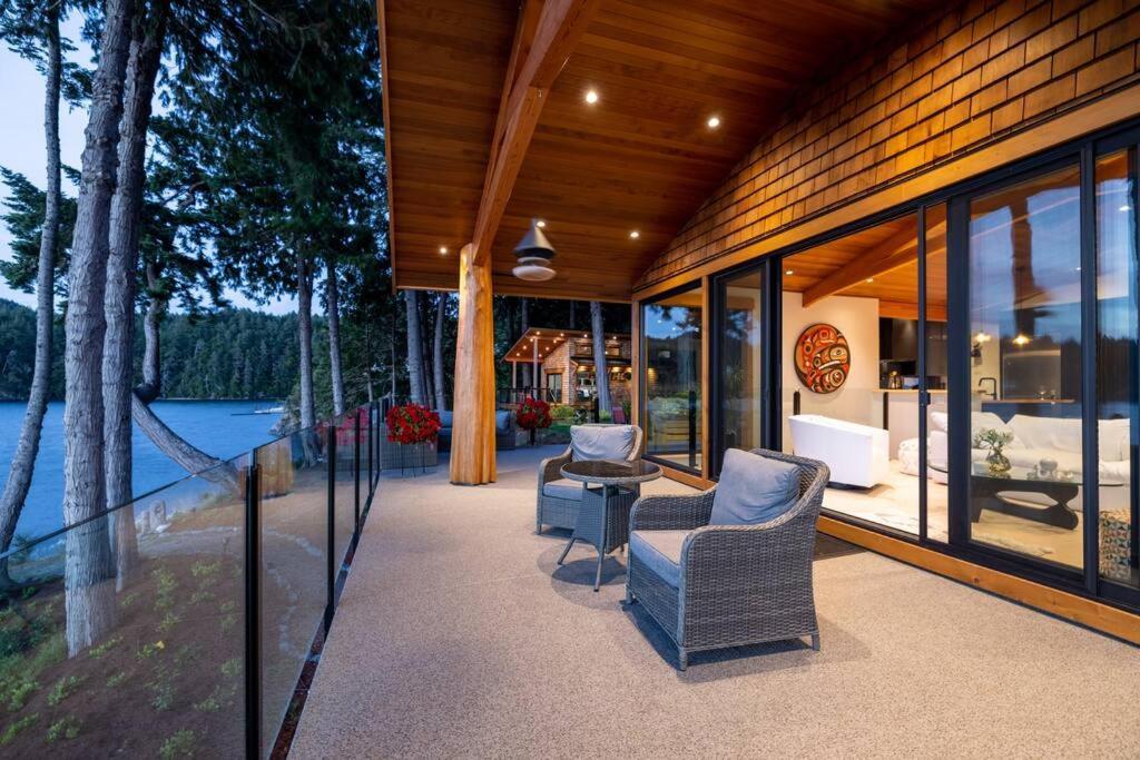 Villa Kingfisher Manor Sooke Exterior foto