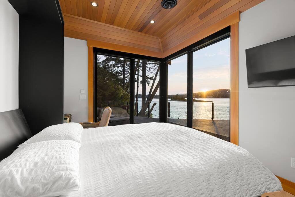 Villa Kingfisher Manor Sooke Exterior foto