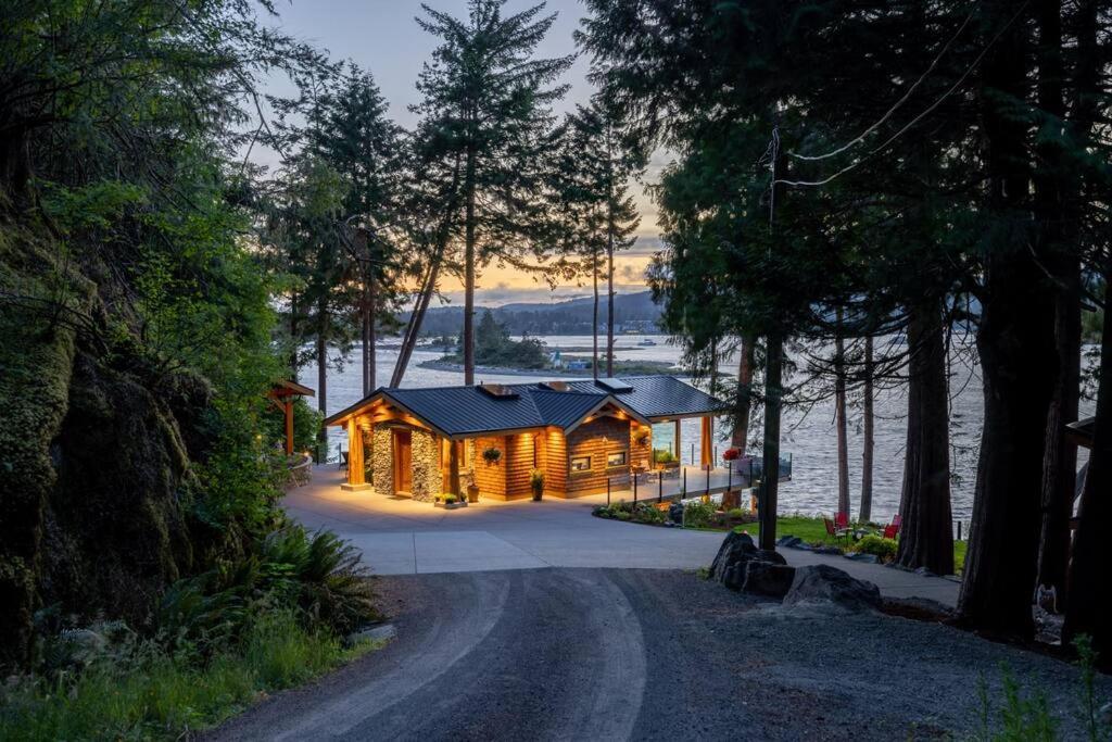 Villa Kingfisher Manor Sooke Exterior foto